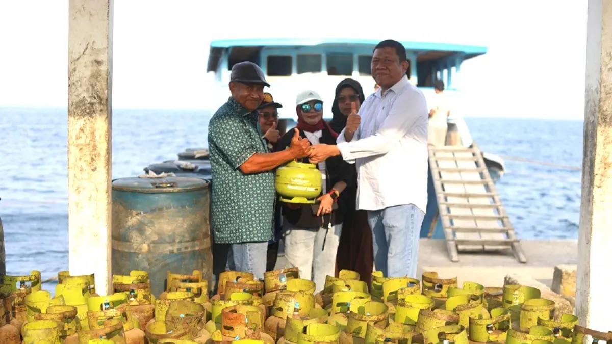 Pemkab Morowali Salurkan Perdana 200 Tabung LPG 3 Kg ke Menui Kepulauan, Pasokan Rutin 3 Kali Sebulan Ditargetkan
