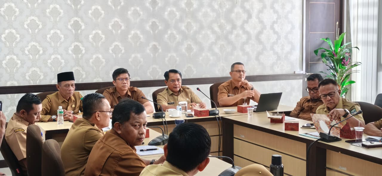 Serapan Anggaran Padang Pariaman Baru 60 Persen, Bupati John Kenedy Azis Desak OPD Percepat Kegiatan Sebelum Akhir Tahun