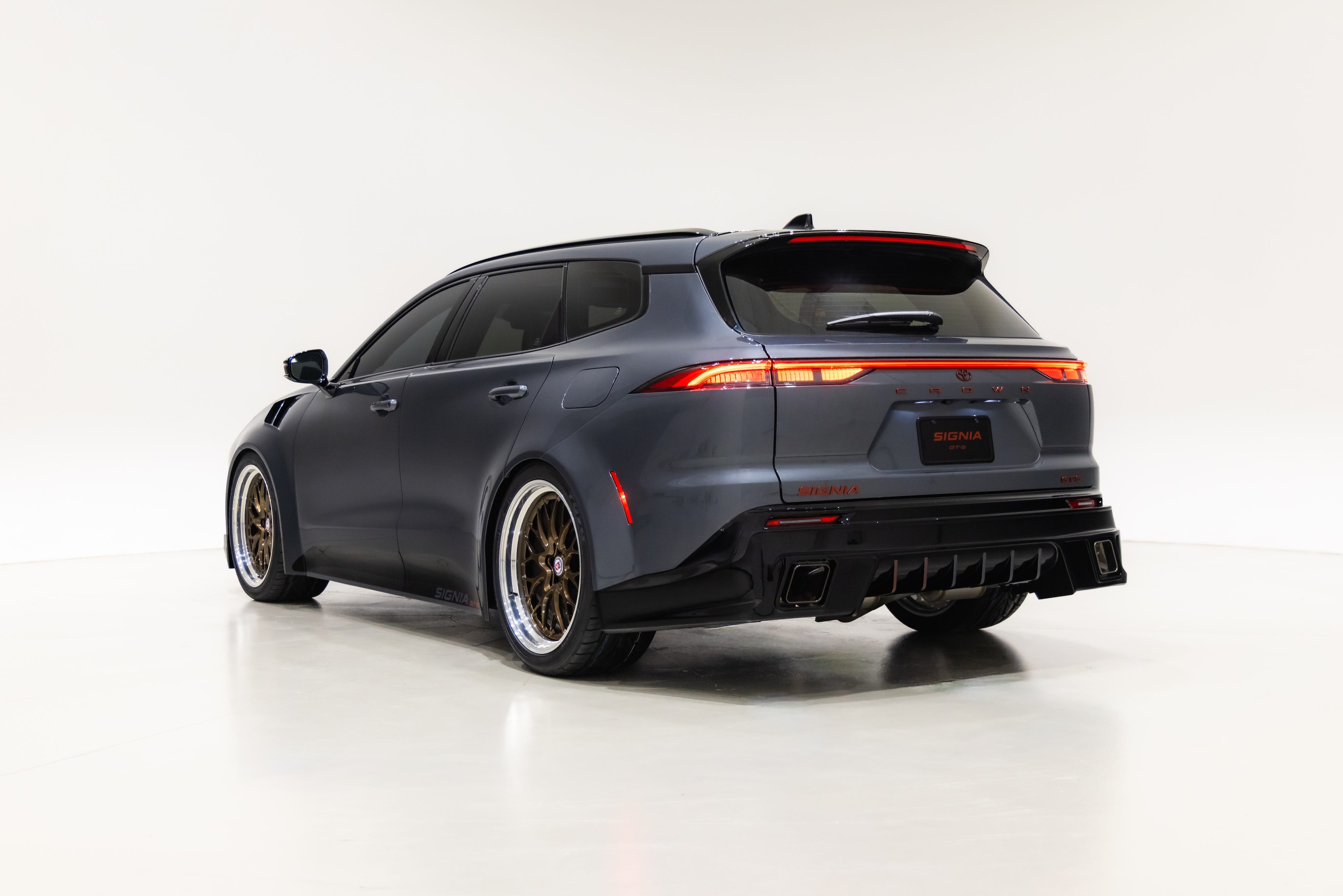 Toyota Crown Signia GT-S Concept: Wagon SUV Rendah untuk SEMA 2026