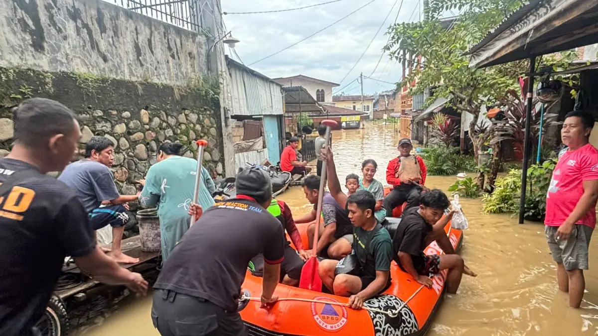 Tiga Sungai Meluap, Banjir Rendam 4 Kecamatan di Medan, 562 Warga Mengungsi dan 22 Dievakuasi