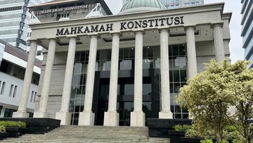MK Kabulkan Gugatan, Kepala Daerah Terdakwa Politik Tak Otomatis Diberhentikan
