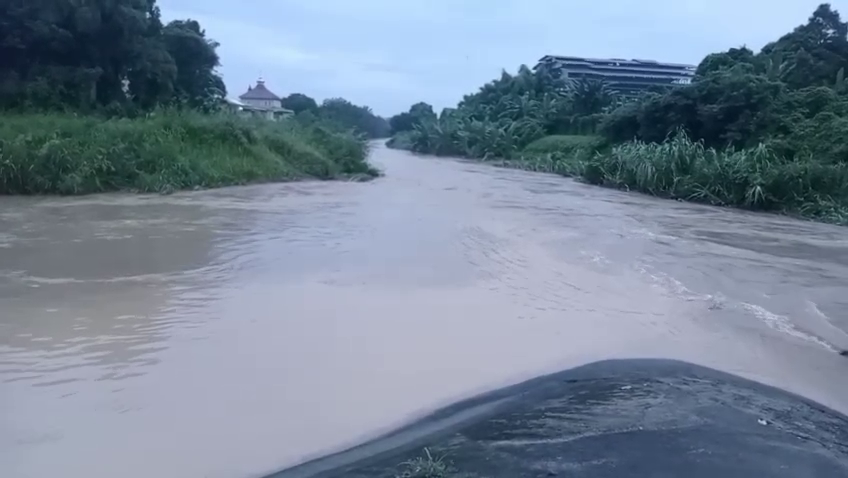 Debit Sungai Amplas Melonjak Akibat Hujan di Hulu, Warga Bantaran di Medan Diminta Waspada Banjir
