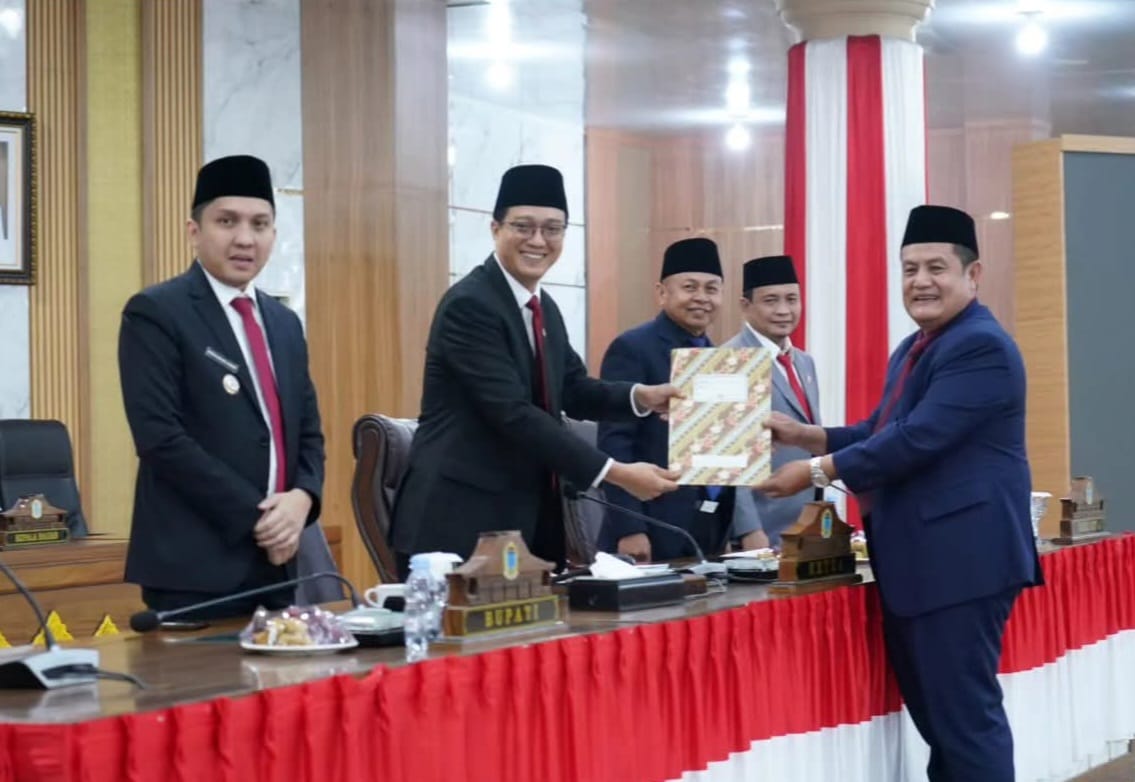 DPRD Ogan Ilir Setujui Hasil Pembahasan Anggaran, Bupati Panca Sampaikan Pendapat Akhir di Paripurna
