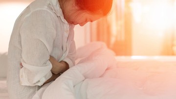 Susah BAB Saat Diet? Dokter Gizi Jelaskan Penyebab dan Solusinya