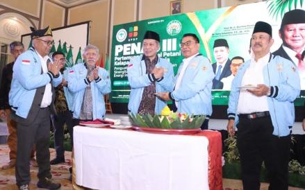 Pemerintah Dorong Petani Sawit Masuk Hilirisasi Lewat Koperasi