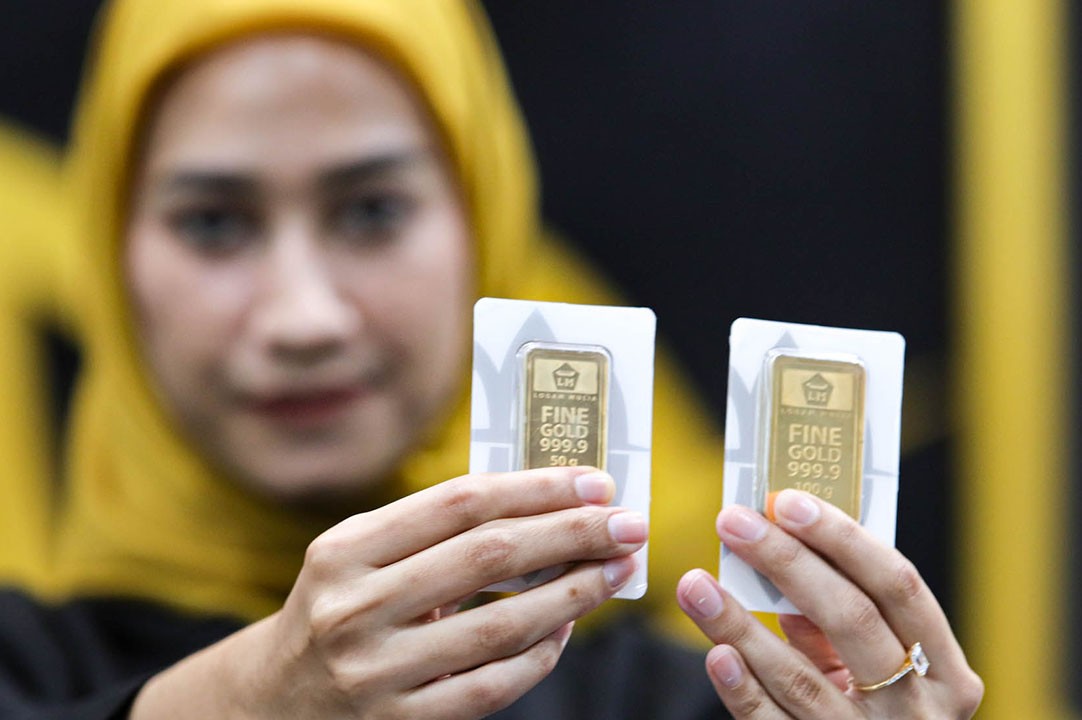 Harga Emas Antam Turun Rp11.000, Buyback Ikut Melempem
