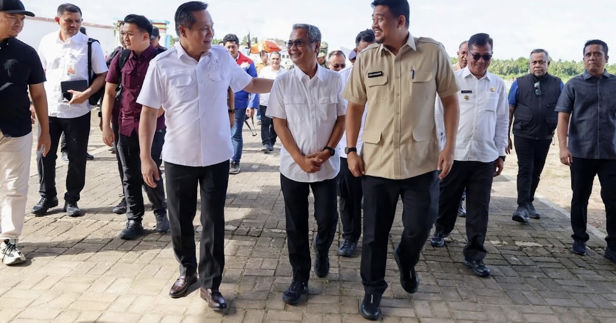 Bupati Nias Barat Sambut Gubernur Sumut di Bandara Binaka sebagai Ketua Forkada Kepulauan Nias