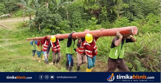 PLN Alirkan Listrik ke 128 Desa Terpencil di Tanah Papua, 199 Kampung Lain Menyusul hingga 2027