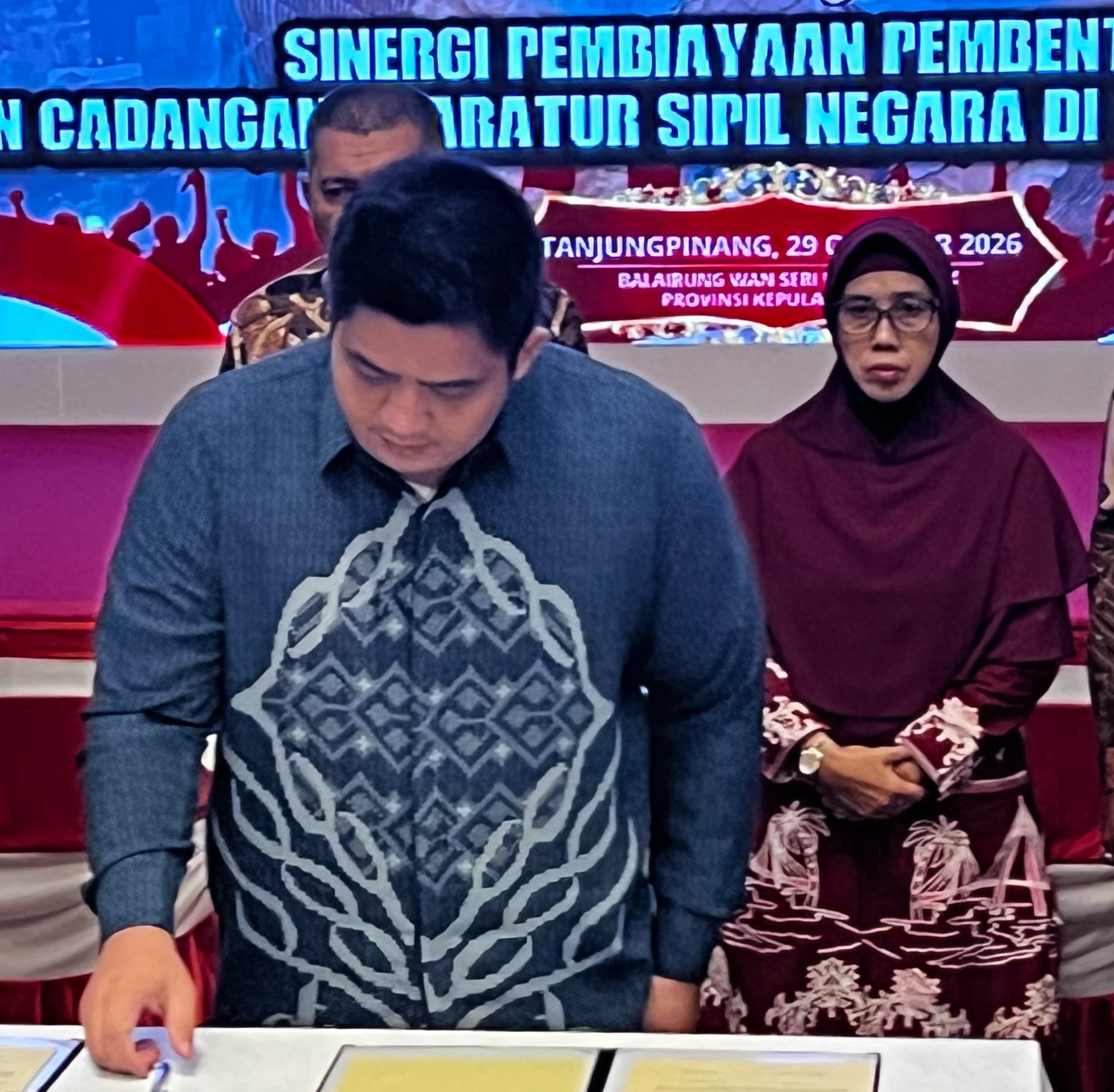 Bupati Bintan Roby Kurniawan Teken Kesepakatan Komcad ASN, 193 Peserta Ikut Pendidikan Tahap I di Kepri