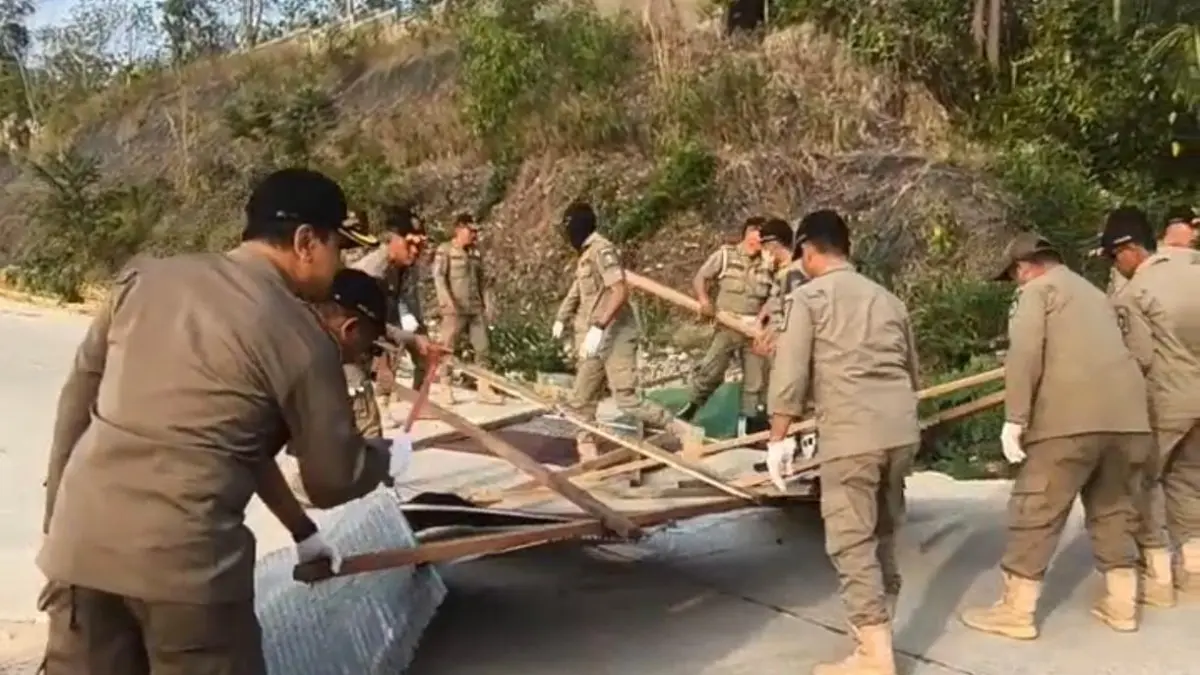 Pemkot Bontang Bongkar Paksa Seng Penutup Jalan Gotong Royong, Wali Kota Neni Sebut Akses Publik Tak Boleh Ditutup