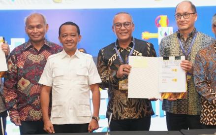 PGN Teken 7 Kerja Sama Gas Pipa dan LNG, Termasuk Pasokan Blok Masela