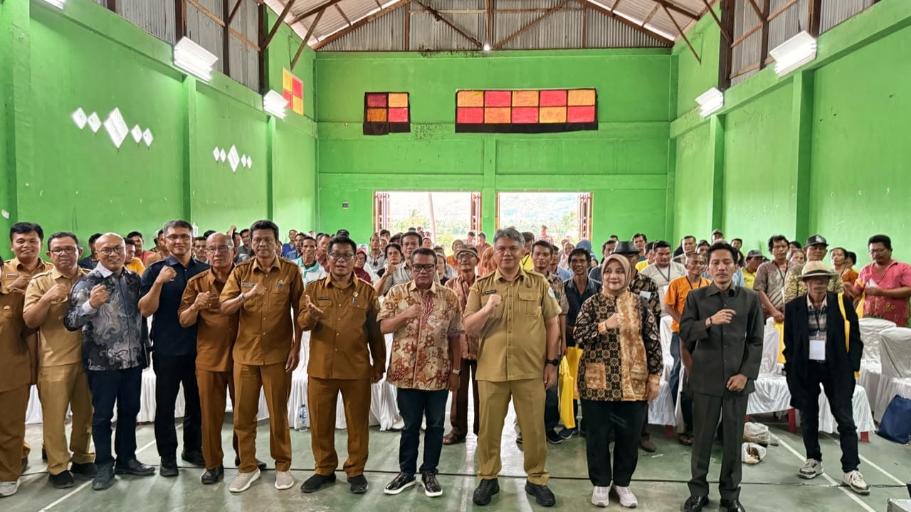Pelatihan di Pahae Jae Bekali 100 Petani Taput Olah Limbah Jadi Pupuk Organik Bernilai Jual