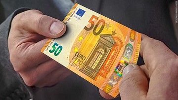 ECB Tahan Suku Bunga di 2,5%, Pasar Taruh Peluang 67% Kenaikan Desember