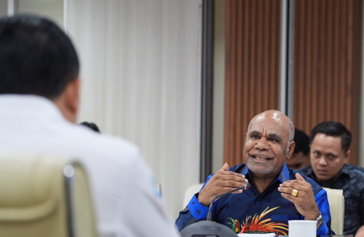Wagub Papua Tengah Deinas Geley Minta Kementerian Kelautan Libatkan OAP dalam Pembangunan Kampung Nelayan