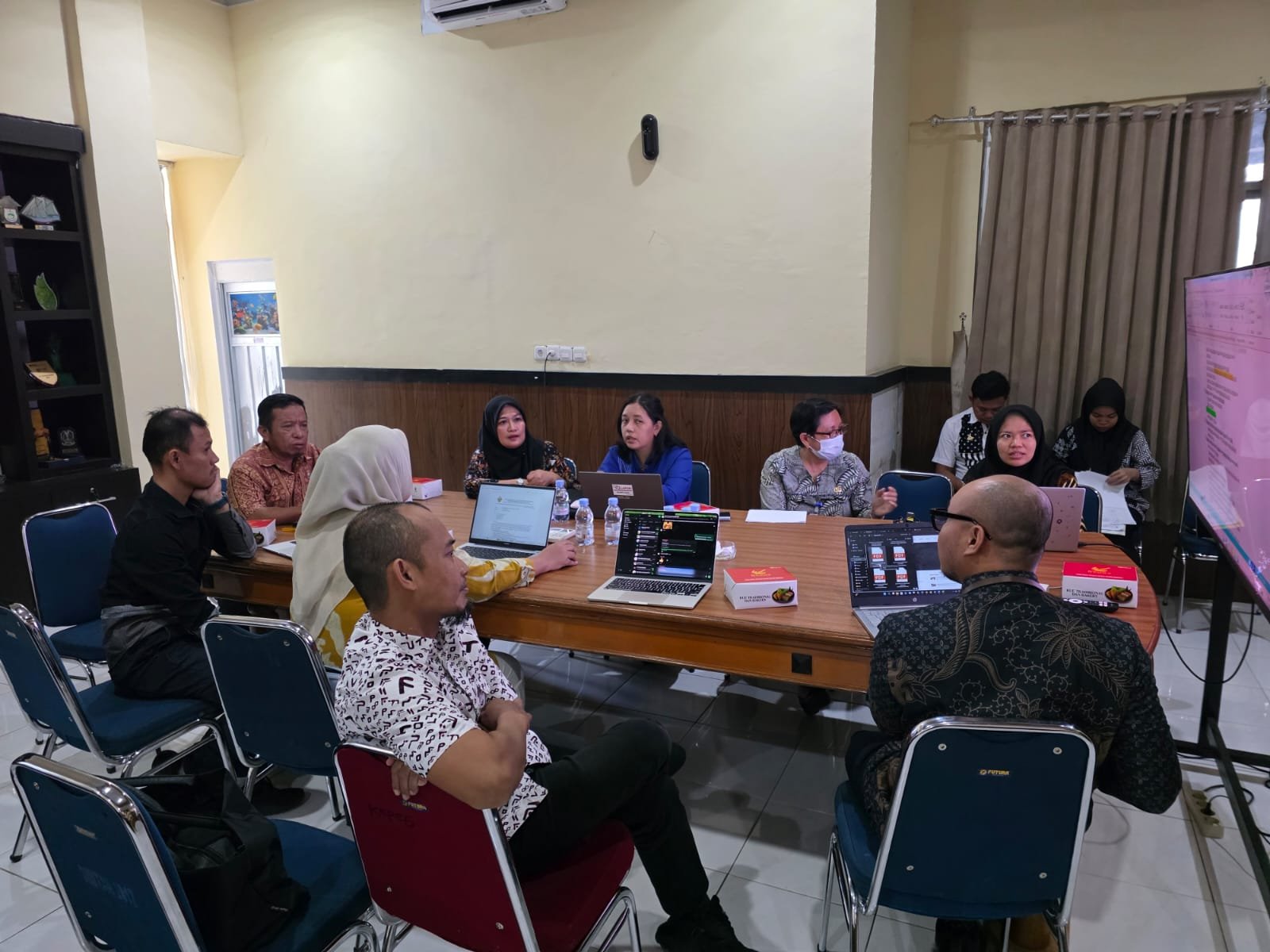 Diskominfo Sulbar Dampingi OPD Isi Daftar Informasi Publik, Mulai dari DTPHP