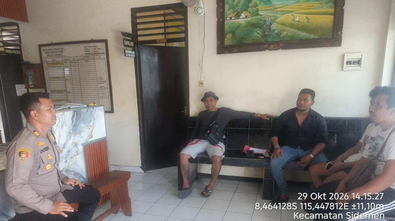 Truk Oleng di Jalan Raya Sidemen Karangasem Viral, Sopir 17 Tahun Klarifikasi di Polsek
