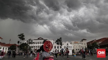 Awan Konvektif Meluas di Jawa dan Aceh, Waspada Hujan Lebat dan Angin Kencang