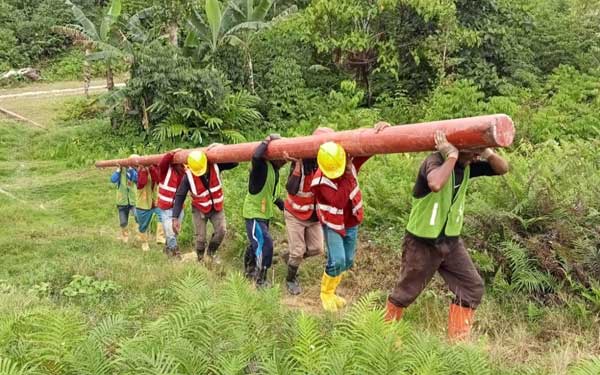 PLN Melistriki 128 Desa Terpencil di Empat Provinsi Papua hingga Oktober 2026, 199 Desa Menyusul