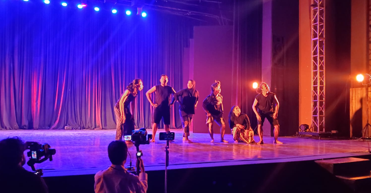 Sanggar Ubruk Seniki Cilegon Bawa Lakon Kintir ke Panggung Teater Lahore, Banten Harum di Festival Pakistan