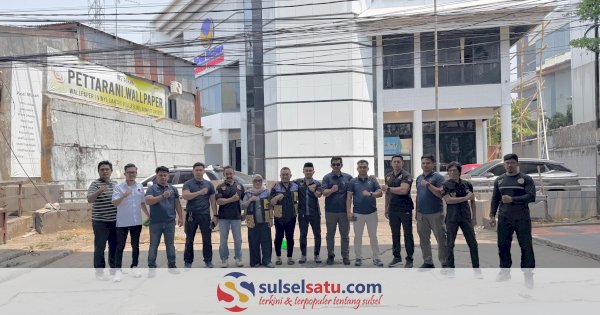 Kader NasDem Sulsel dan GPND Gelar Jumat Berkah di AP Pettarani Menjelang HUT Partai