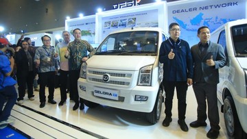 DFSK Pasang Emblem Baru Kendaraan Komersial di PEVS 2026, Gelora E Jadi Andalan