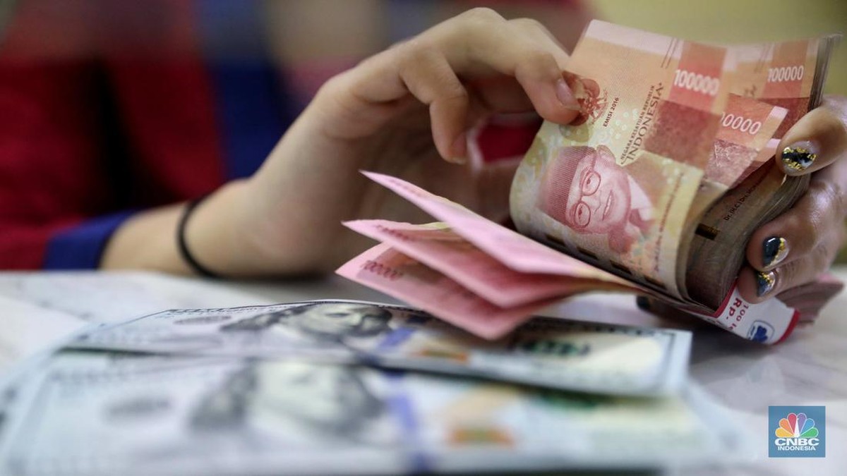 Gerakan Cinta Rupiah 1998: Mbak Tutut Tukar US$50.000, Total Valas Cuma US$5 Juta