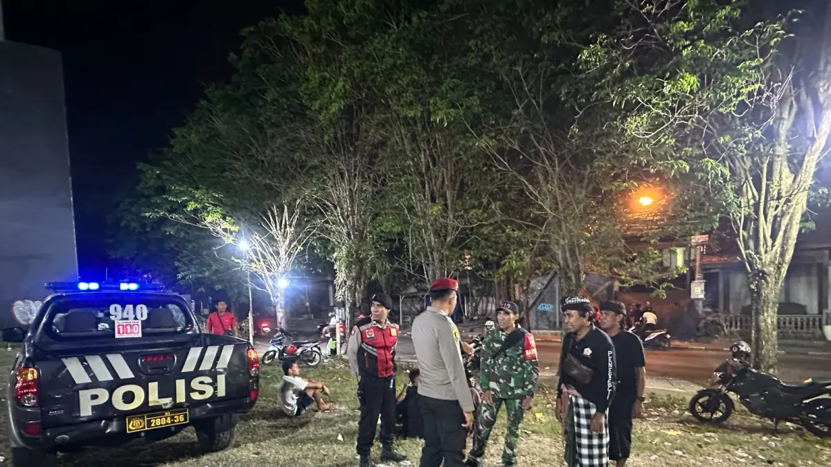 Dua Pemuda Disayat Senjata Tajam Usai Dicegat Geng Tak Dikenal di Jalan Raya Canggu, Badung