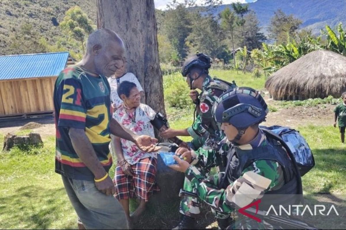 Satgas Pamtas Yonif 511/DY Gelar Layanan Kesehatan Keliling di Kampung Wakumalo, Warga Lanny Jaya Antusias