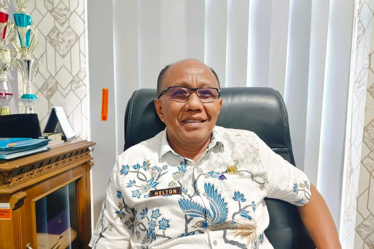 Tunggakan Pajak 1.747 Kendaraan di Agam Capai Rp1,2 Miliar, Bapenda Tempel Stiker Imbauan di Parkiran