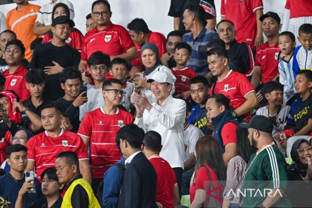 Jokowi dan Gubernur Bobby Nasution Saksikan Langsung Kemenangan Dramatis Timnas U-19 atas Vietnam di Stadion Penuh Sumut