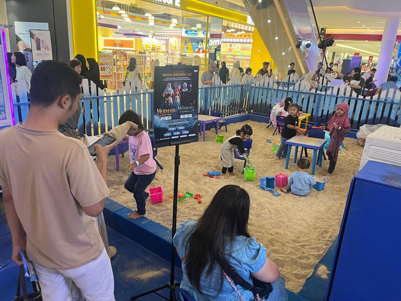 Mal Ciputra Tangerang Hadirkan Under The Sea, Pertunjukan Mermaid hingga Edukasi Satwa Laut untuk Keluarga