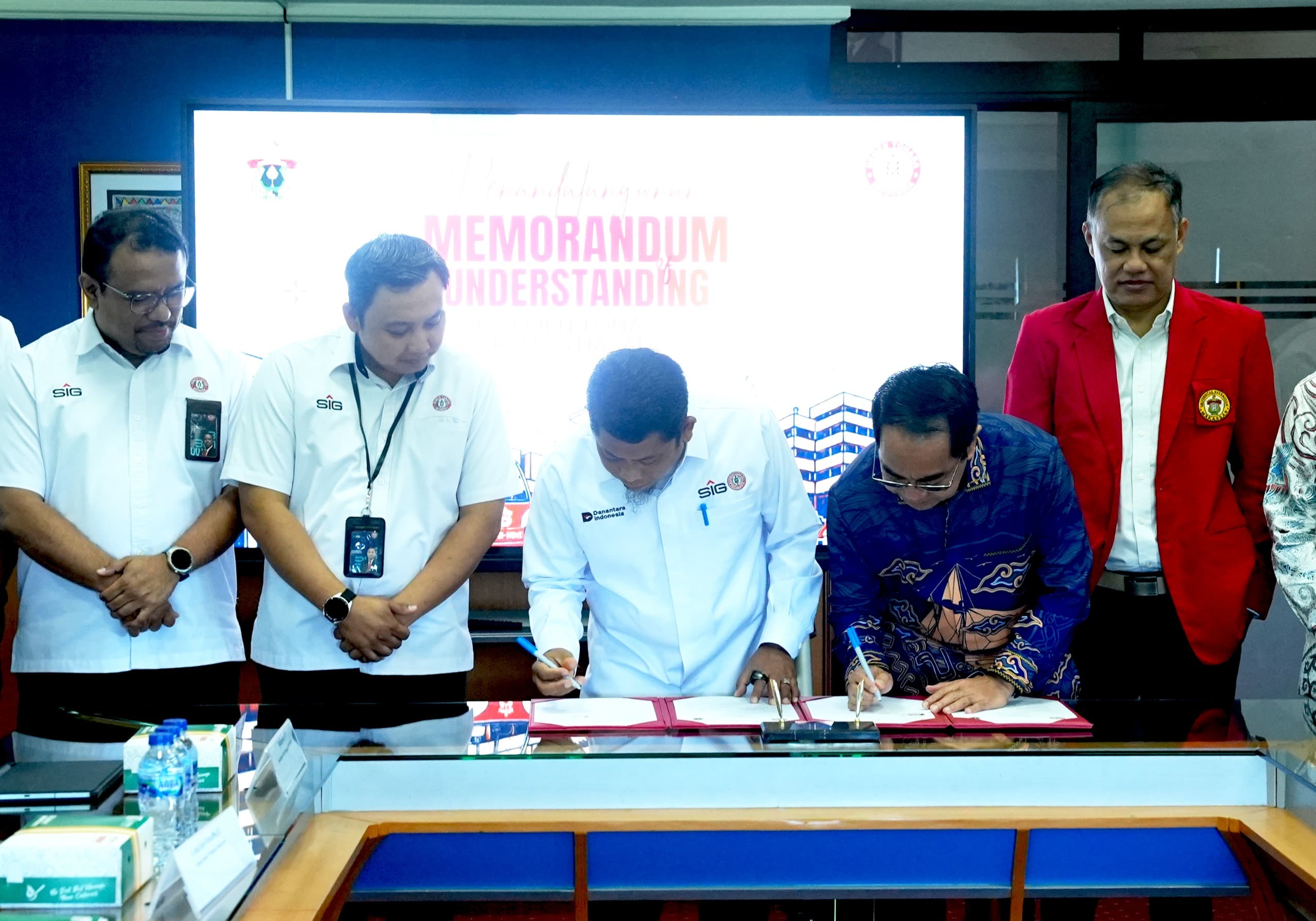 5 Program Kerja Sama Semen Tonasa dan Unhas: Beasiswa Ring 1 hingga Riset Dekarbonisasi