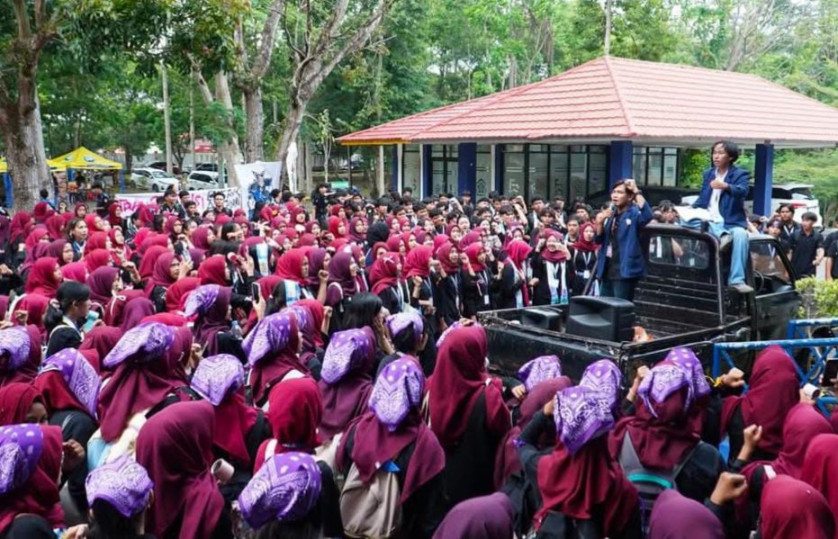 PKKMB FISIP Universitas Bengkulu Hari Kedua Diisi Simulasi Penyampaian Aspirasi, Dekan Tekankan Pentingnya Suara Mahasiswa