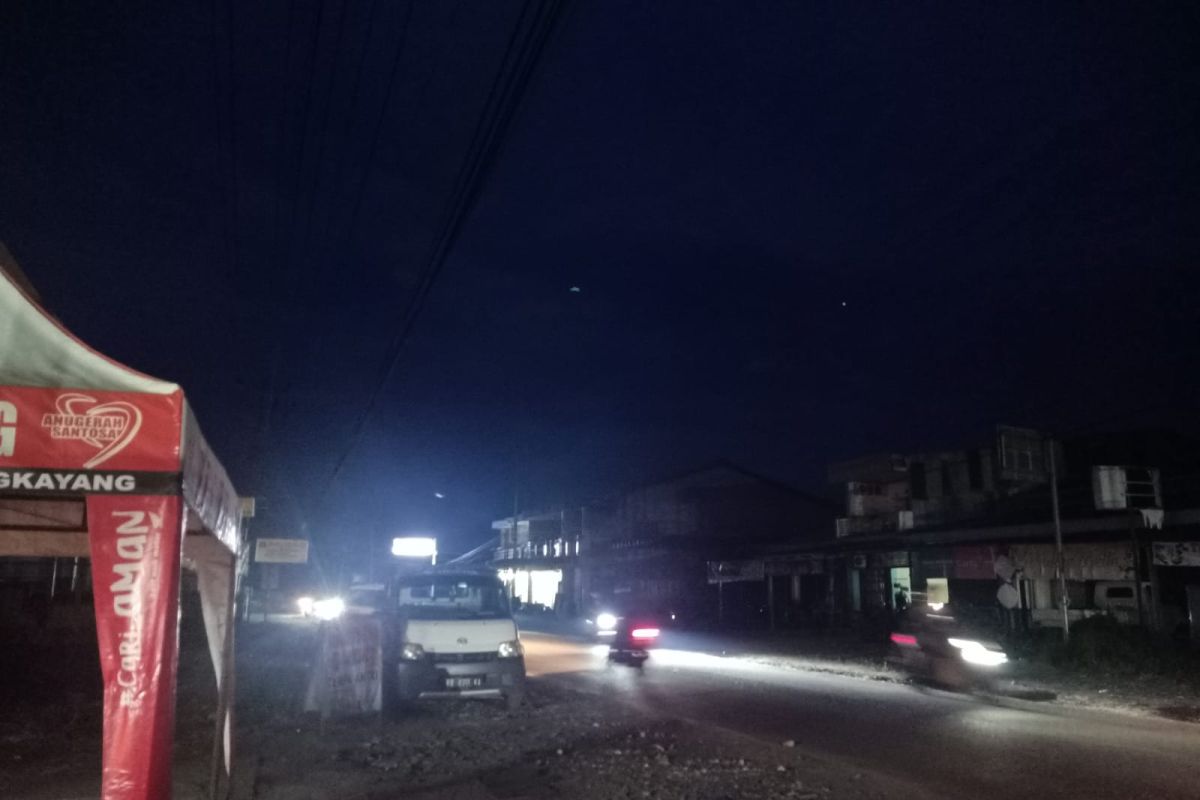 Pemadaman Listrik Bergilir di Bengkayang Ganggu Usaha Laundry, Pemilik Keluhkan Tak Ada Pemberitahuan H-1