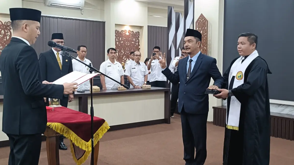 Direktur Perumdam Maruang Duhung Resmi Dilantik Bupati, Targetkan Perbaikan Layanan Air Bersih di Barito Timur