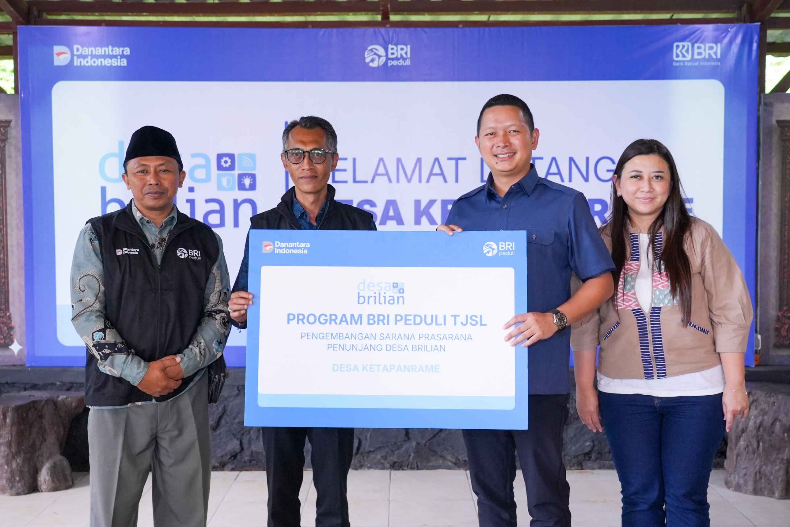 BRI Peduli Salurkan Bantuan untuk Desa Ketapanrame, Kembangkan Pusat Edukasi Haji dan Wisata Sumber Gempong