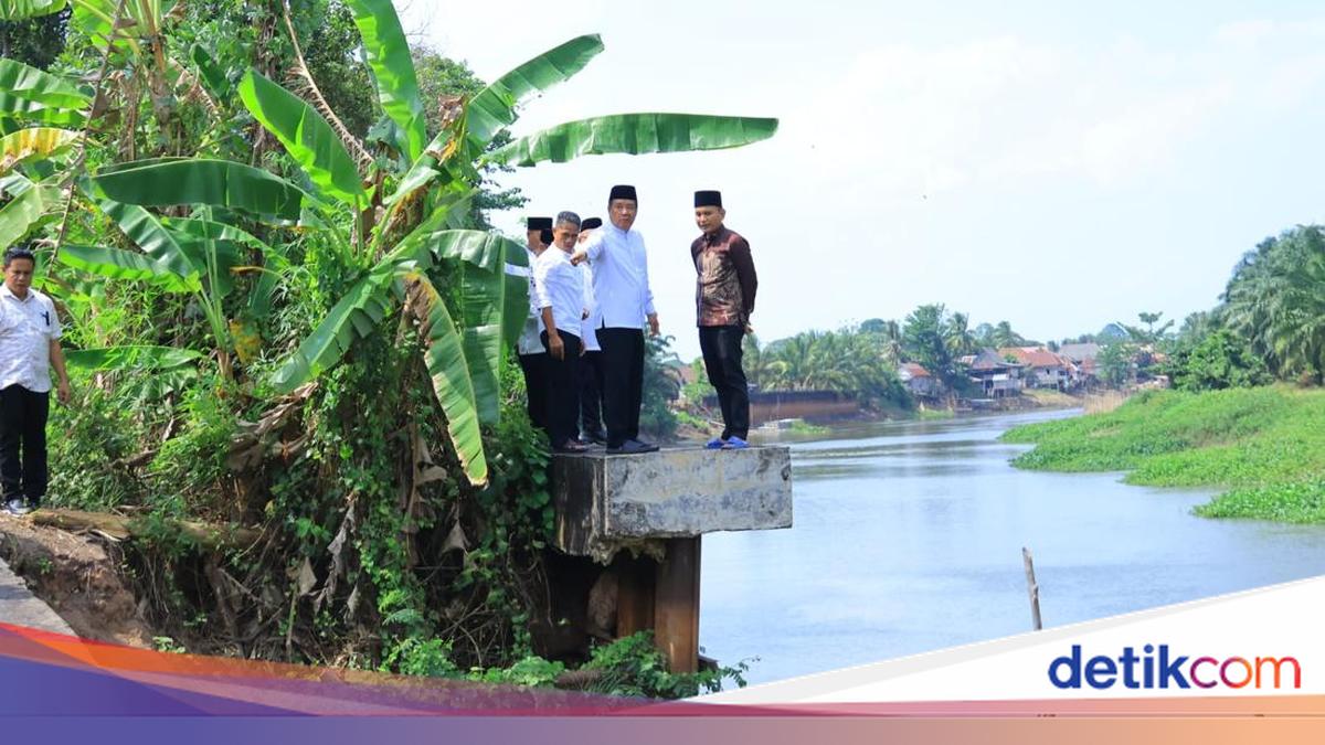 Akses Utama Warga Ogan Ilir Terancam Longsor Akibat Abrasi, Wagub Cik Ujang Minta Proposal Perbaikan Segera Disusun