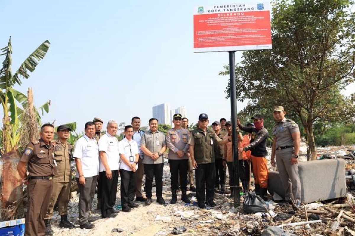 DLH Kota Tangerang Segel TPS Ilegal di Kunciran, Langkah Tegas Antisipasi Pencemaran Lingkungan