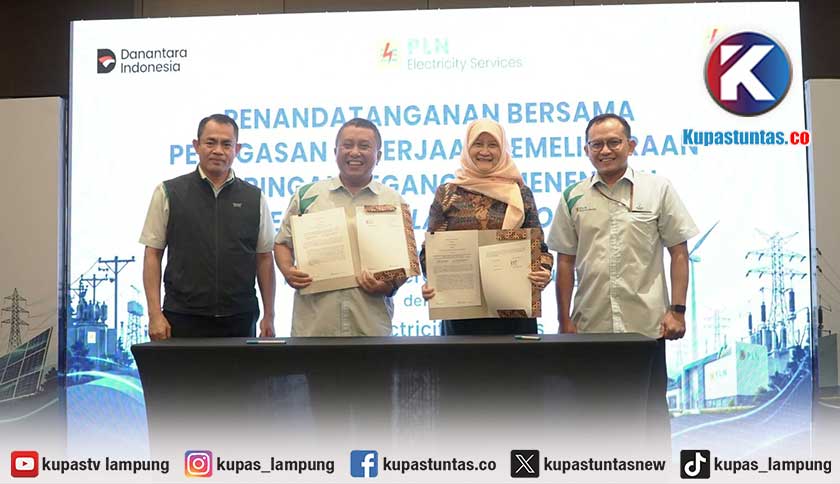 PLN UID Lampung Kenalkan Teknologi Pelapis Konduktor Tanpa Padamkan Listrik Jelang HUT RI ke-81