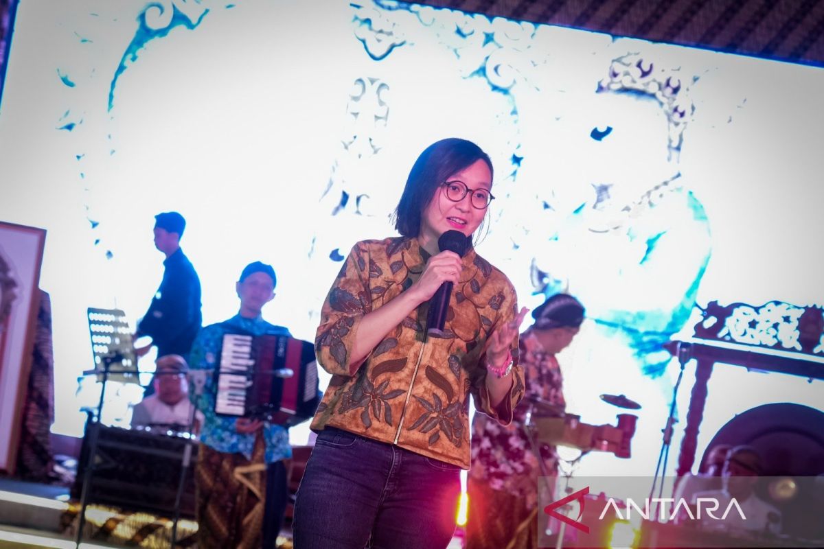 Wamenekraf Irene Umar Dorong Pelaku Ekraf Gunakan Narasi Budaya Lokal untuk Tembus Pasar Global, Roemah Koffie Jadi Contoh