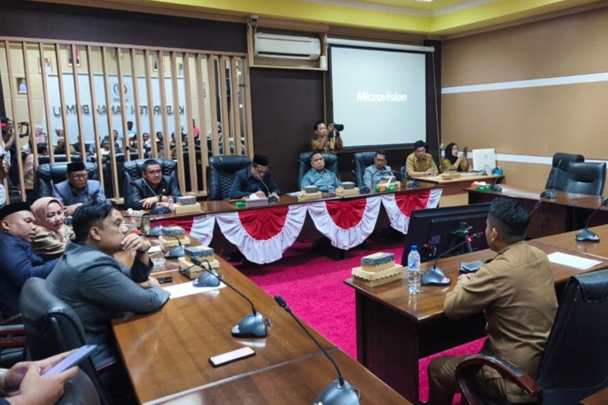 DPRD Tanah Bumbu Panggil Manajemen PT Borneo Indobara, Warga Sebamban Baru Tuntut Prioritas Kerja di Pelabuhan