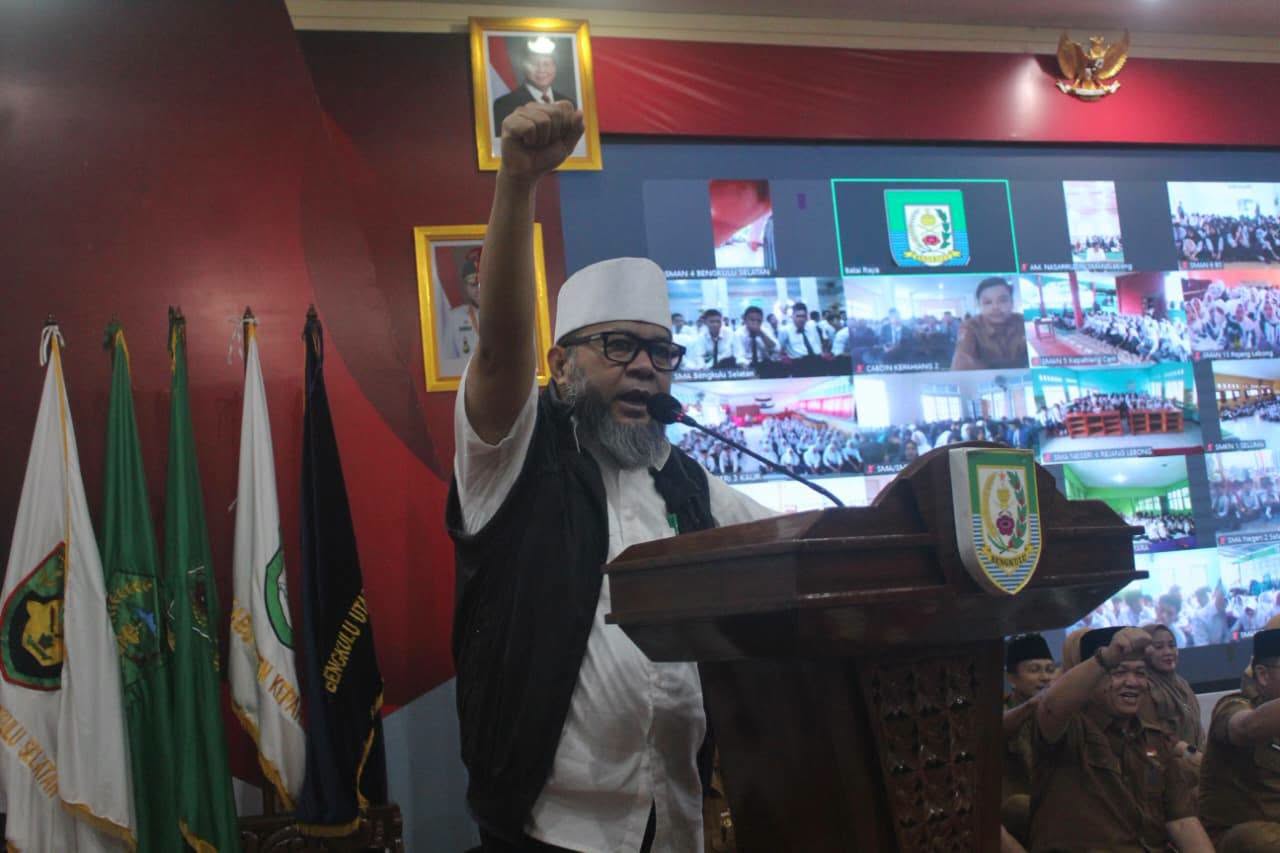 Gubernur Bengkulu Helmi Hasan Resmi Buka Retret Akbar Merah Putih untuk 10.689 Pelajar SMA, SMK, dan SLB