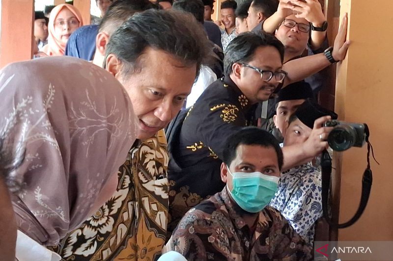 Dua Rumah Sakit Lapangan di NTT Mulai Operasi, 40 Keluarga Penyintas Gempa Flores Dilayani