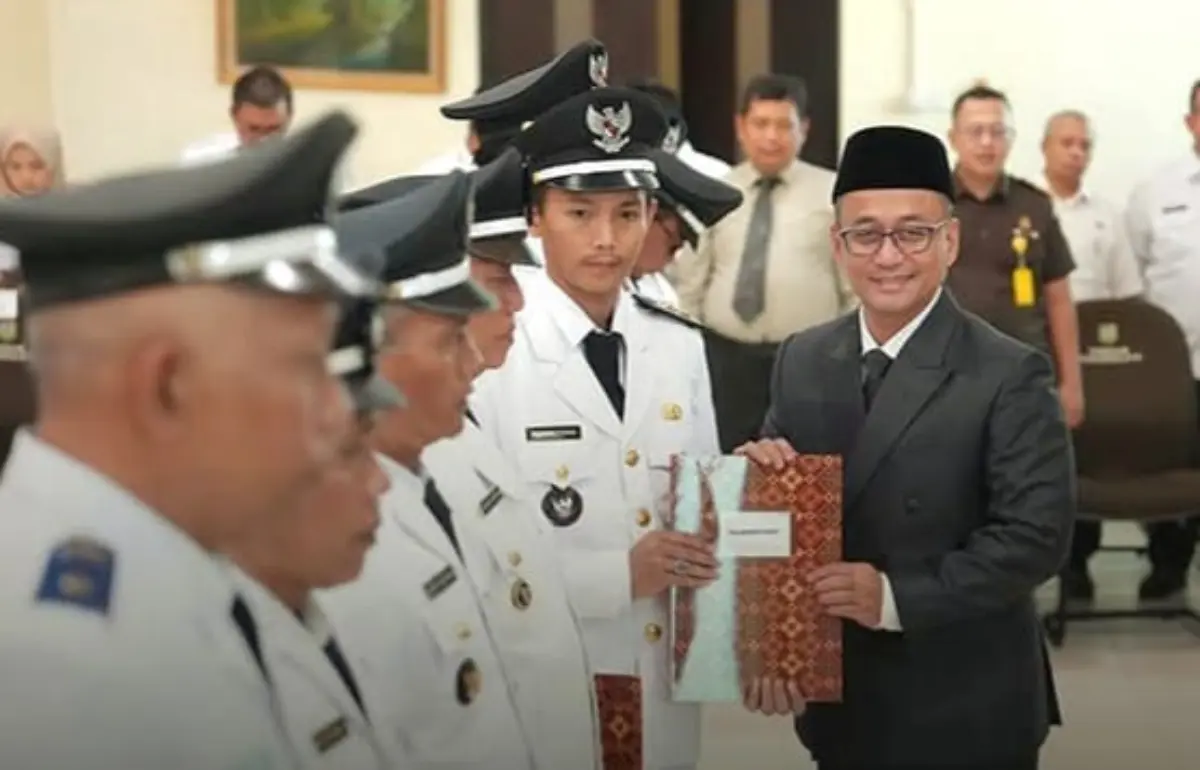 Bupati Tasikmalaya Lantik 9 Kepala Desa, Minta Prioritas Pelayanan Masyarakat dan Percepat Pembangunan