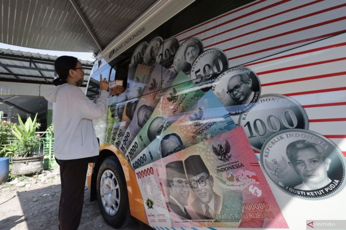 Rupiah Tembus Rp17.845 per Dolar AS, Analis Nilai Pelemahan Dipicu Sinyal Kenaikan Suku Bunga The Fed