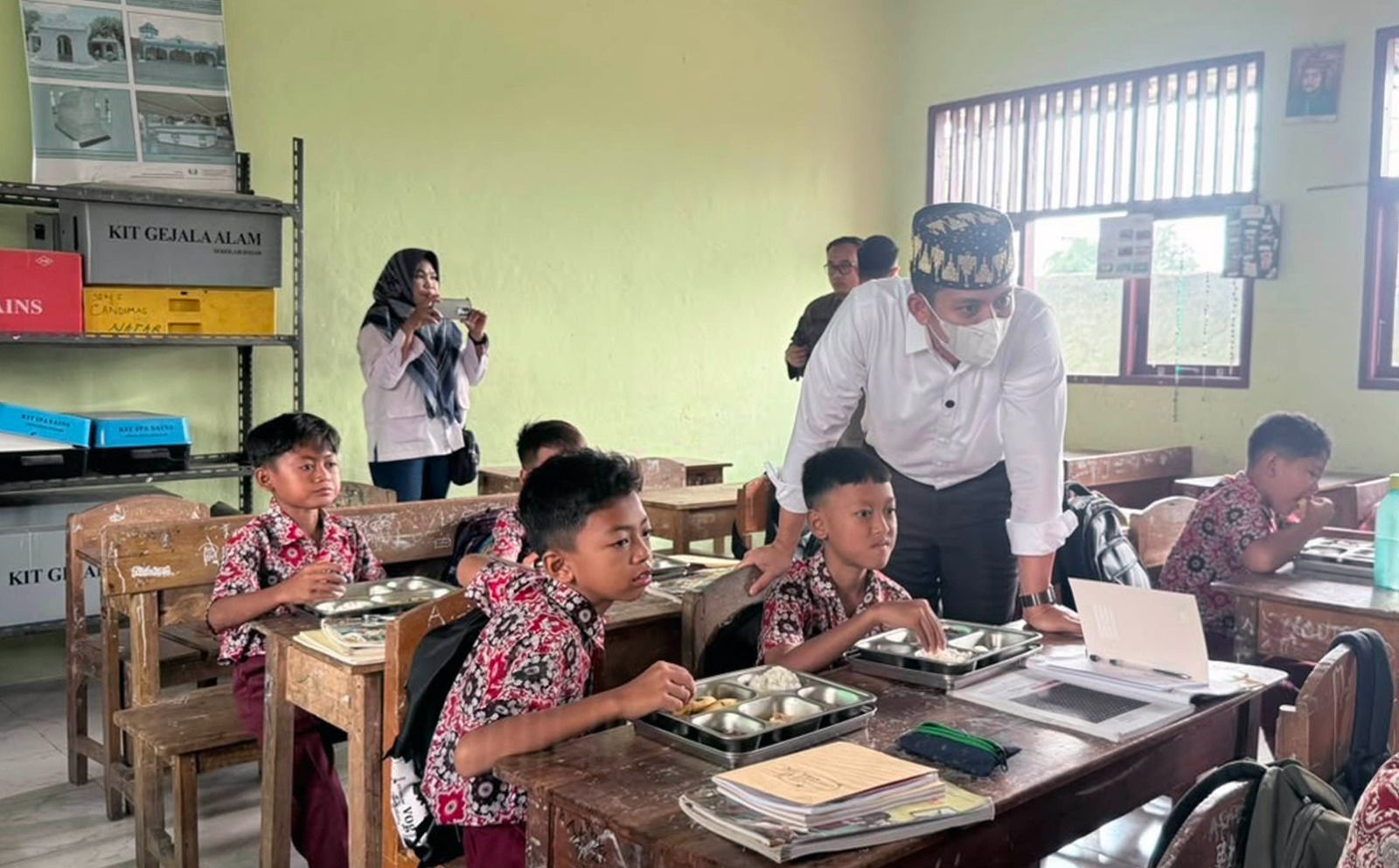 Bupati Lampung Selatan dan Kajati Lampung Sidak Program MBG di Natar, Temukan Sejumlah Temuan Penting