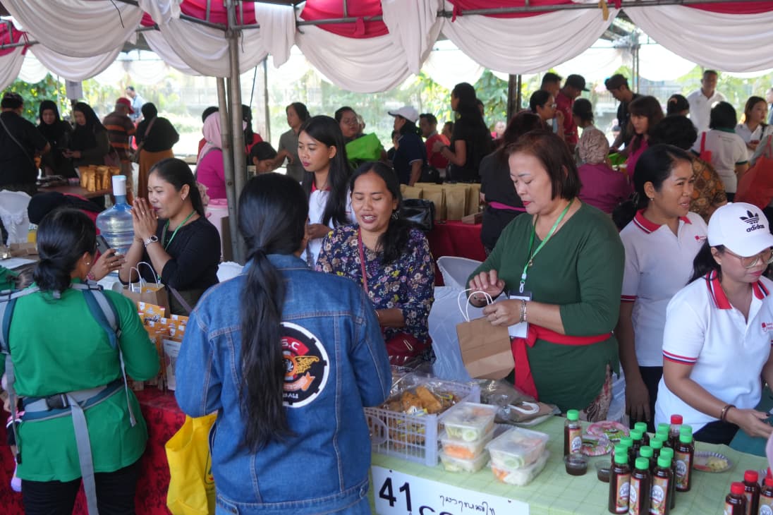 Pasar Rakyat PKK di Jembrana Tembus Rp 672 Juta dalam Sehari, 115 UMKM Lokal Kebagian Cuan