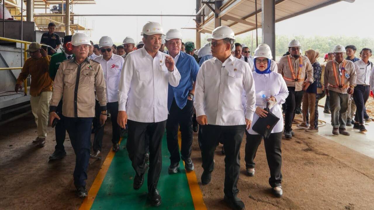 Menkop Ferry Juliantono Resmikan Pabrik CPO Milik KUD Sejahtera di Musi Banyuasin, Jadi Contoh Hilirisasi Sawit Koperasi