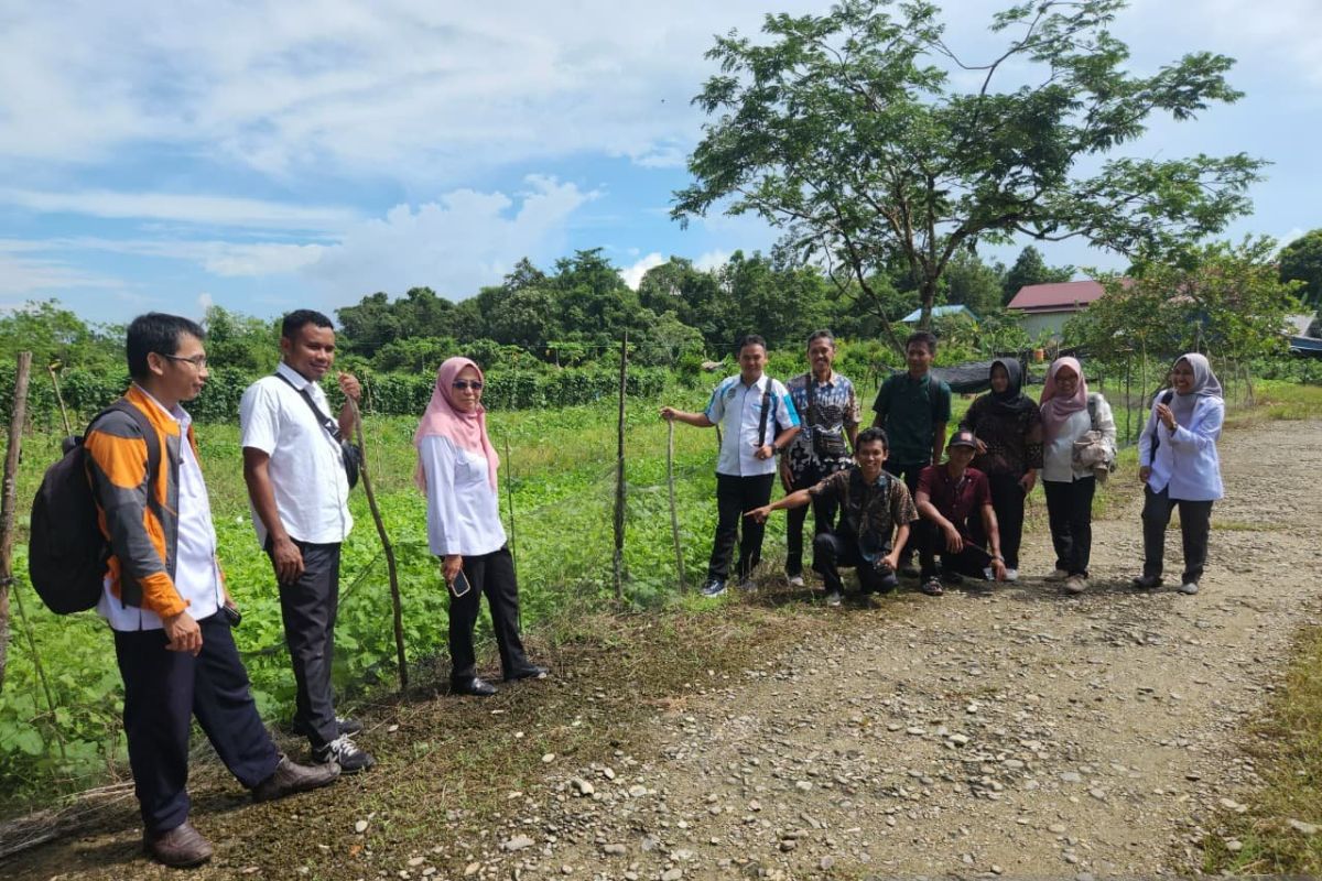 DLHK Kalbar Dampingi 8 Desa dan Dusun di 6 Kabupaten Menuju Program Kampung Iklim Nasional