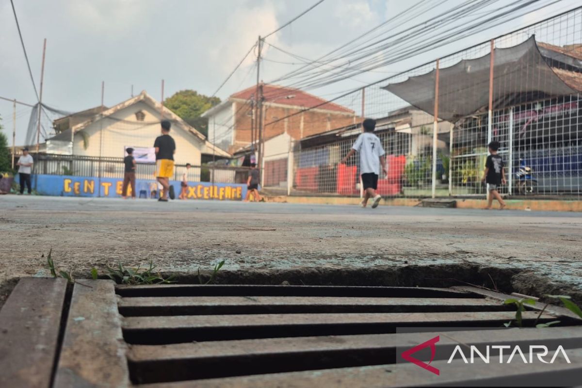 Warga Cimahi Manfaatkan Lapangan Baros Jadi Tempat Simpan Air Hujan, Tandon 1.000 Liter Siap Hadapi Kemarau